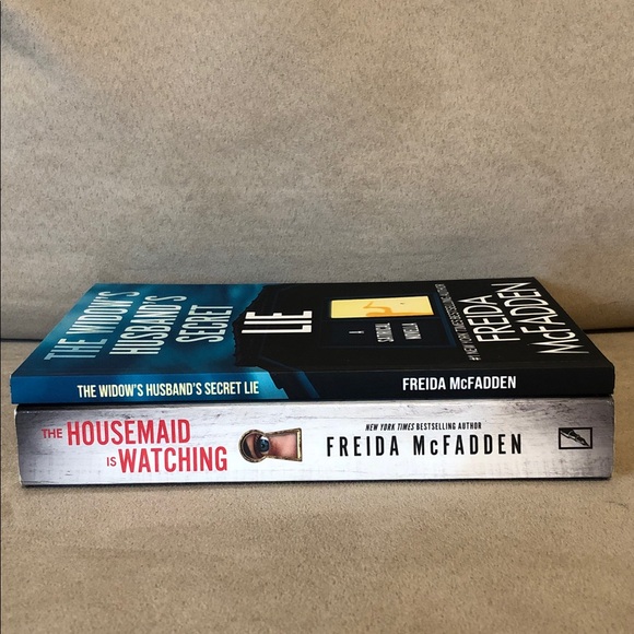 2 Freida McFadden Books - Picture 7 of 7